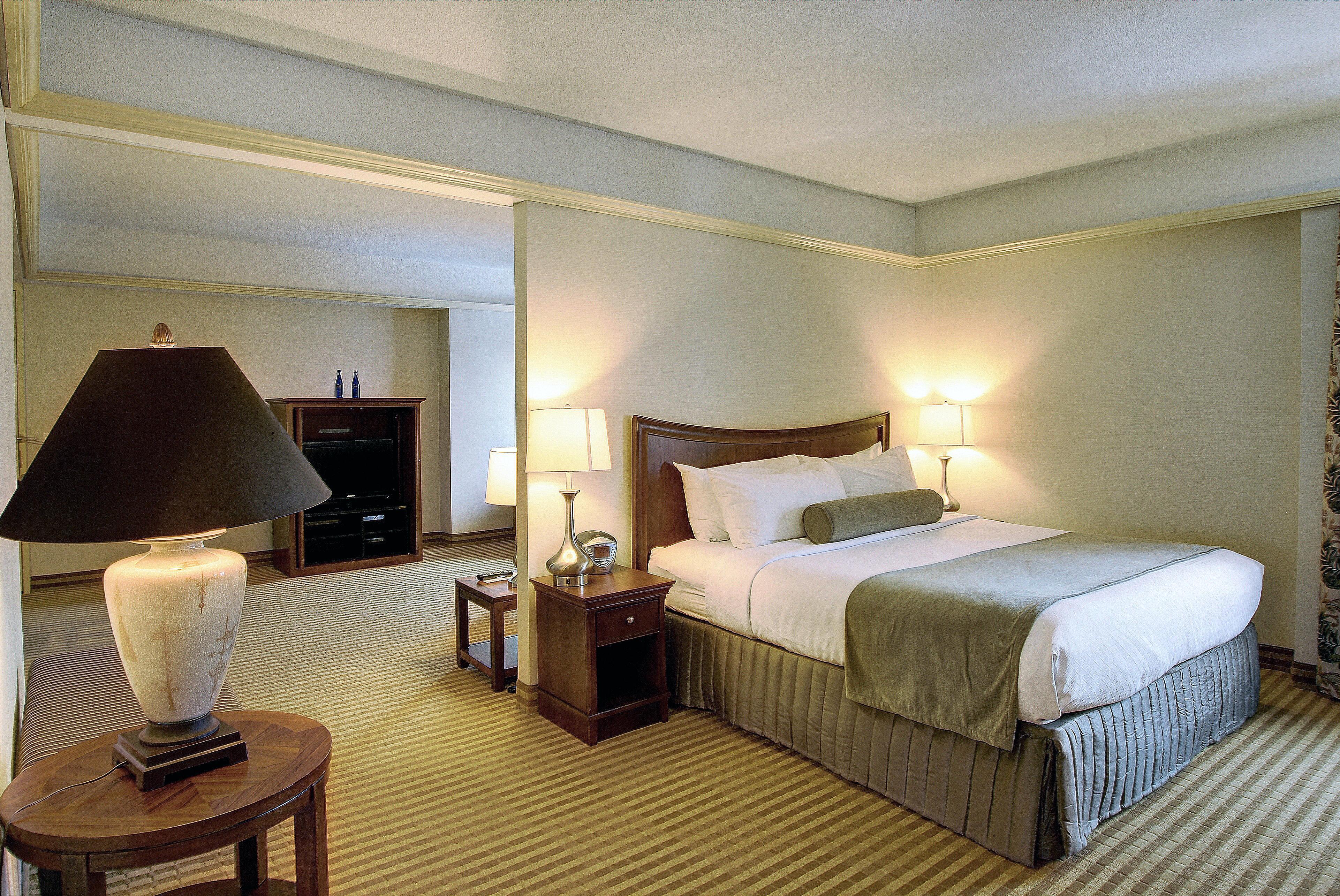Holiday Inn & Suites Pittsfield-Berkshires By Ihg Exterior photo