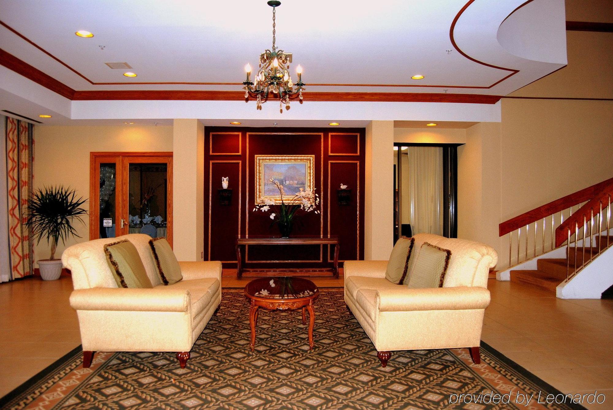 Holiday Inn & Suites Pittsfield-Berkshires By Ihg Exterior photo